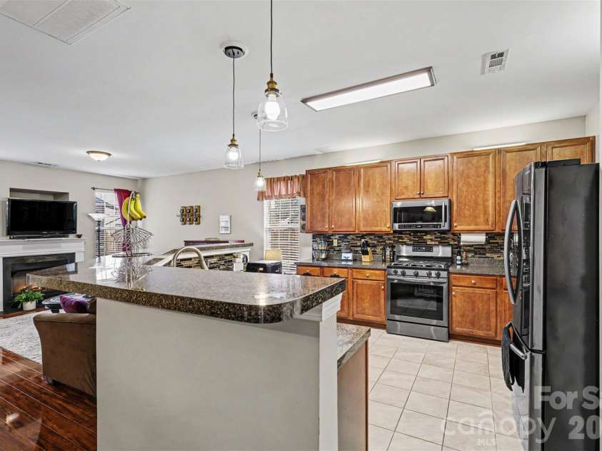 652 Winding Branch Road, Rock Hill, SC 29732.  MLS# CAR4394771, YatesRealty ID 32100. 