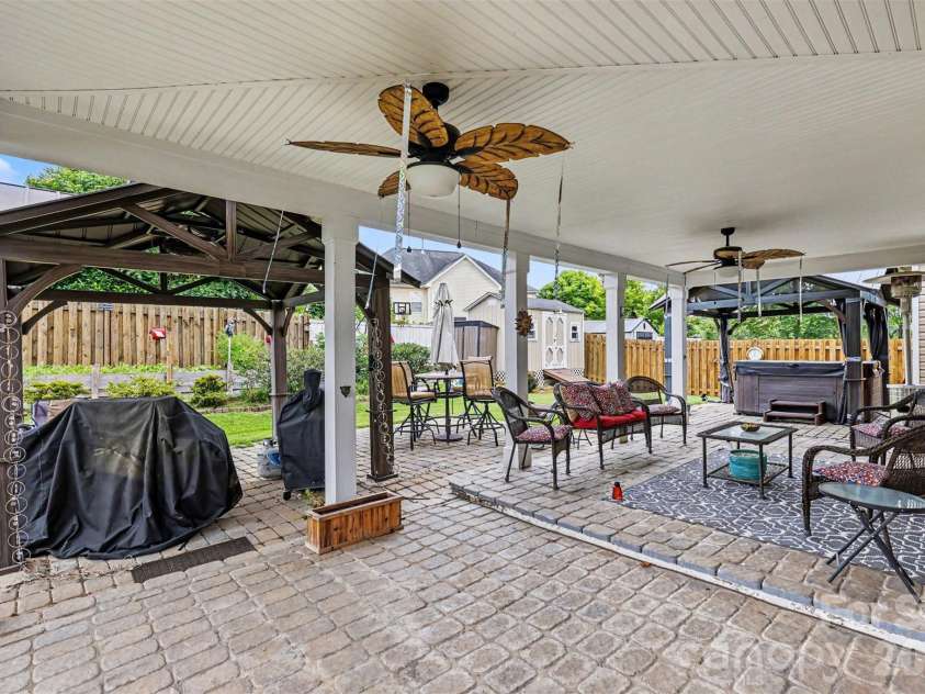 652 Winding Branch Road, Rock Hill, SC 29732.  MLS# CAR4394771, YatesRealty ID 32100. 