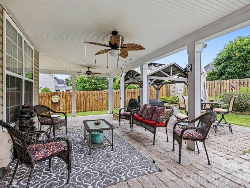 652 Winding Branch Road, Rock Hill, SC 29732.  MLS# CAR4394771, YatesRealty ID 32100. 