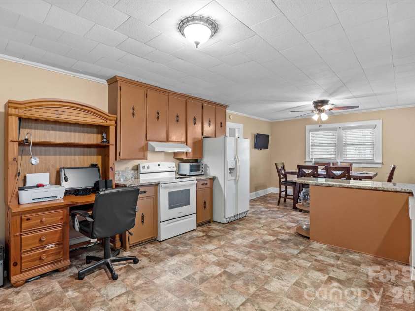 167 Rinehardt Road, Mooresville, NC 28115.  MLS# CAR4389996, YatesRealty ID 32101. 