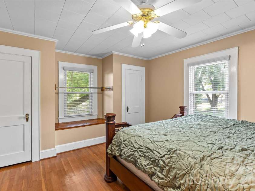 167 Rinehardt Road, Mooresville, NC 28115.  MLS# CAR4389996, YatesRealty ID 32101. 