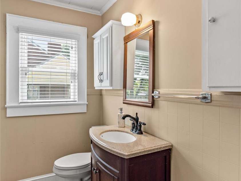 167 Rinehardt Road, Mooresville, NC 28115.  MLS# CAR4389996, YatesRealty ID 32101. 