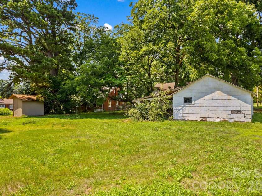 167 Rinehardt Road, Mooresville, NC 28115.  MLS# CAR4389996, YatesRealty ID 32101. 