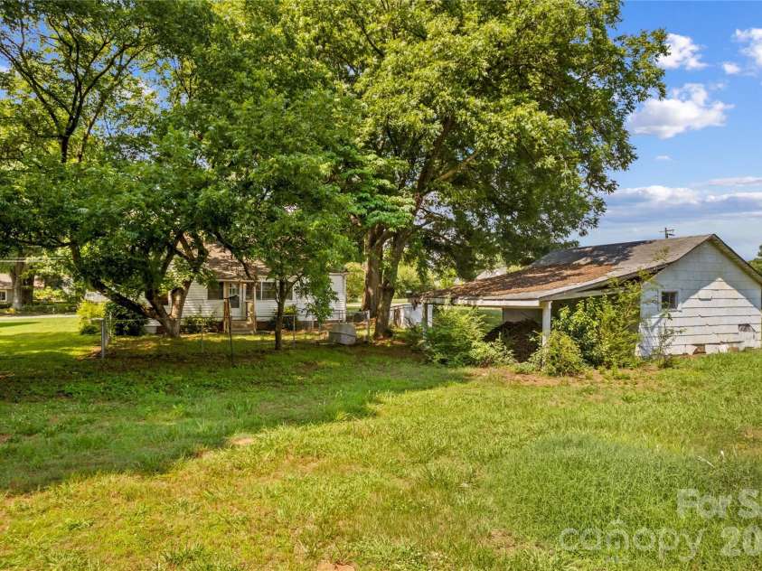 167 Rinehardt Road, Mooresville, NC 28115.  MLS# CAR4389996, YatesRealty ID 32101. 