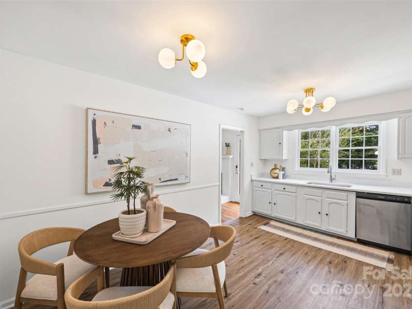 6511 Windyrush Road, Charlotte, NC 28226.  MLS# CAR4289424, YatesRealty ID 32102. 