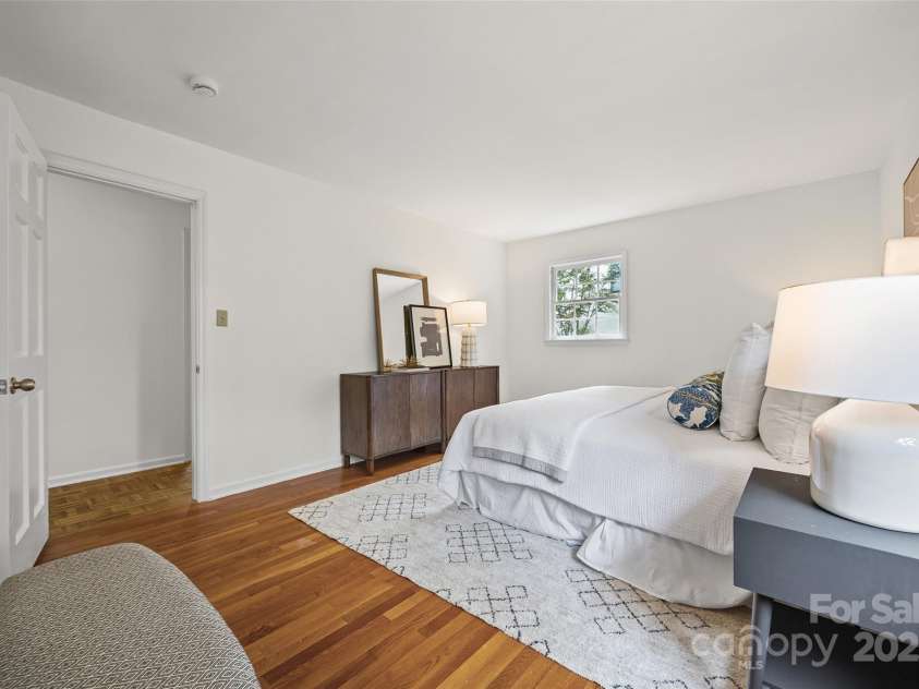 6511 Windyrush Road, Charlotte, NC 28226.  MLS# CAR4289424, YatesRealty ID 32102. 