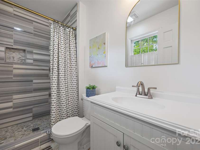 6511 Windyrush Road, Charlotte, NC 28226.  MLS# CAR4289424, YatesRealty ID 32102. 