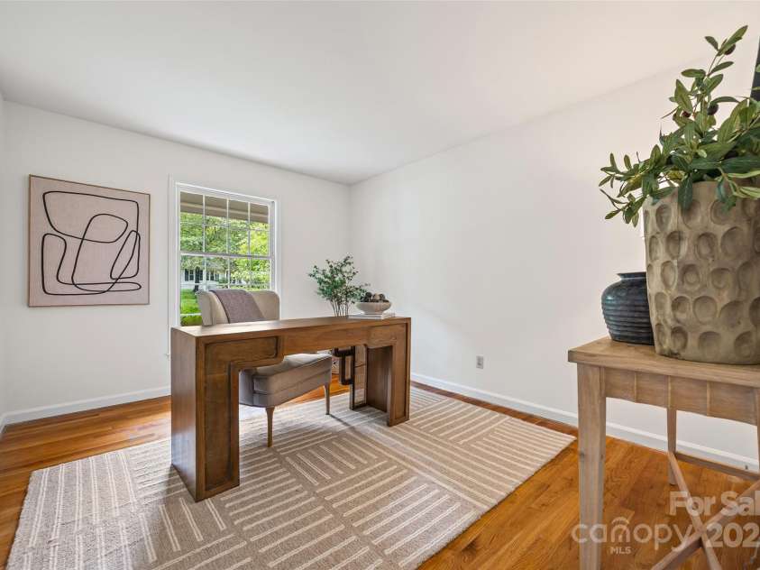 6511 Windyrush Road, Charlotte, NC 28226.  MLS# CAR4289424, YatesRealty ID 32102. 