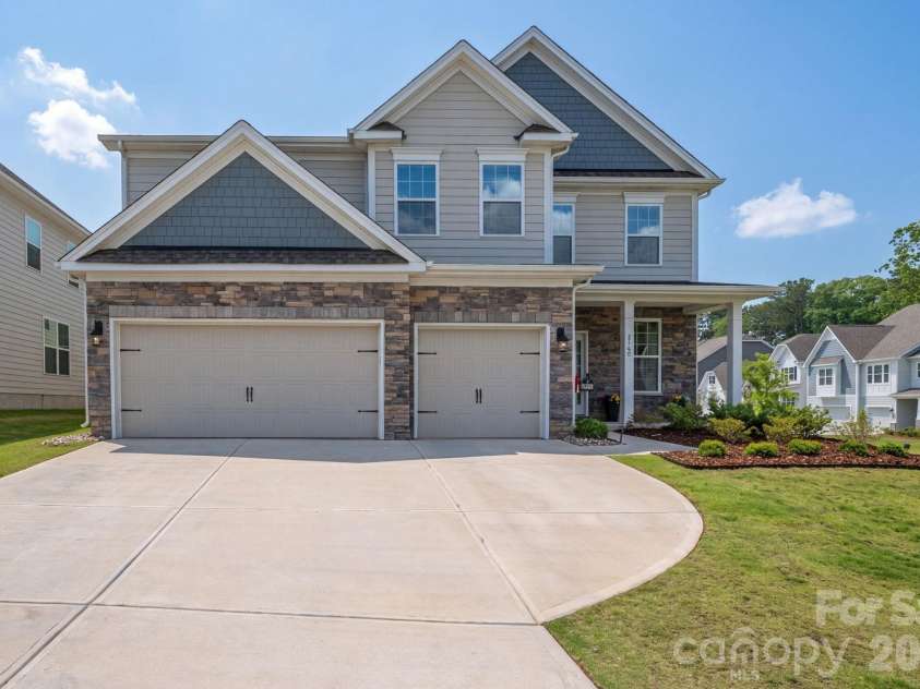 5145 Silver Creek Lane, Denver, NC 28037.  MLS# CAR4389127, YatesRealty ID 32103. 