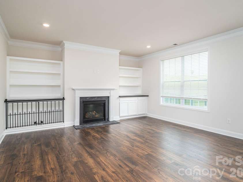 5145 Silver Creek Lane, Denver, NC 28037.  MLS# CAR4389127, YatesRealty ID 32103. 