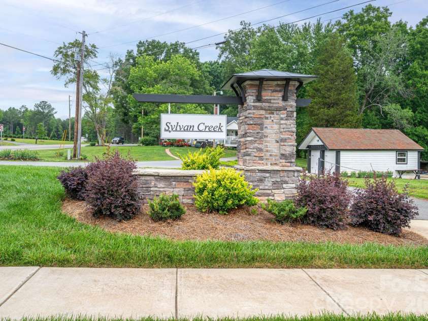 5145 Silver Creek Lane, Denver, NC 28037.  MLS# CAR4389127, YatesRealty ID 32103. 