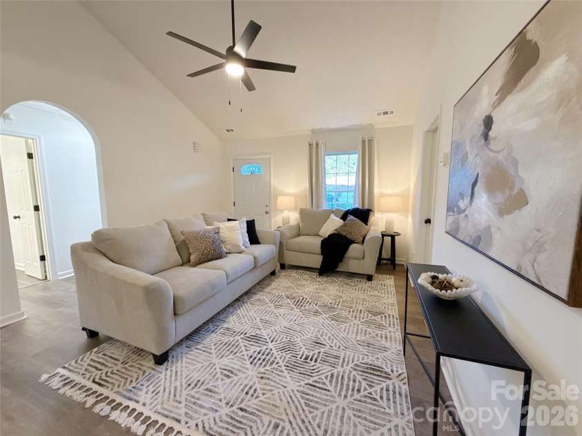 364 Masters Drive, Rock Hill, SC 29732.  MLS# CAR4395193, YatesRealty ID 32106. 