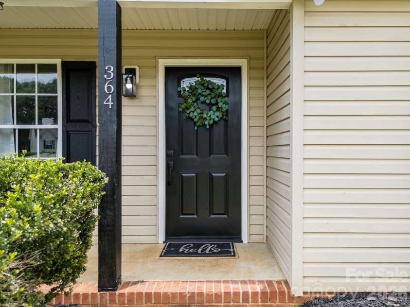 364 Masters Drive, Rock Hill, SC 29732.  MLS# CAR4395193, YatesRealty ID 32106. 