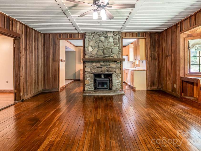 65 Woodfern Drive, Maggie Valley, NC 28751.  MLS# CAR4271866, YatesRealty ID 32107. 