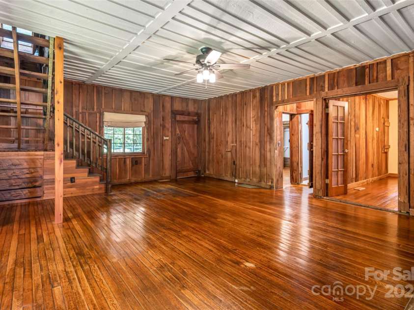 65 Woodfern Drive, Maggie Valley, NC 28751.  MLS# CAR4271866, YatesRealty ID 32107. 