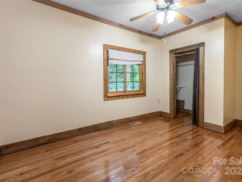 65 Woodfern Drive, Maggie Valley, NC 28751.  MLS# CAR4271866, YatesRealty ID 32107. 