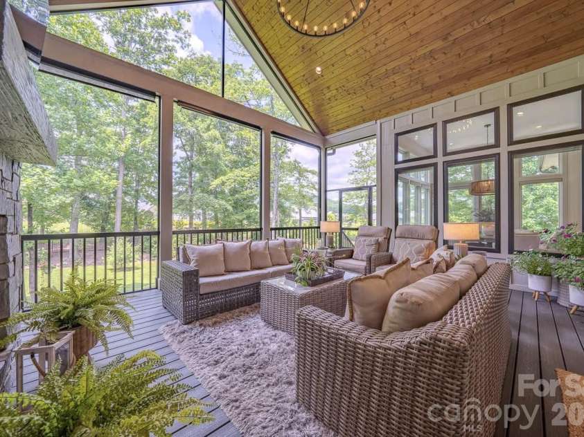 73 Angelina Lane, Mills River, NC 28759.  MLS# CAR4394828, YatesRealty ID 32107. 