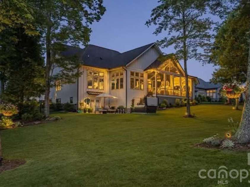 73 Angelina Lane, Mills River, NC 28759.  MLS# CAR4394828, YatesRealty ID 32107. 