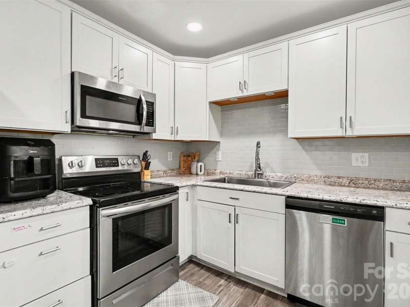 7903 Teakwood Road, Indian Trail, NC 28079.  MLS# CAR4391940, YatesRealty ID 32108. 
