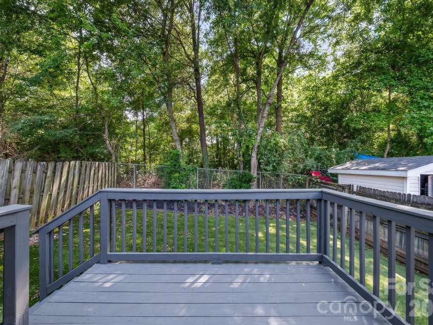 1089 Cherry Meadow Lane, Rock Hill, SC 29732.  MLS# CAR4392176, YatesRealty ID 32109. 
