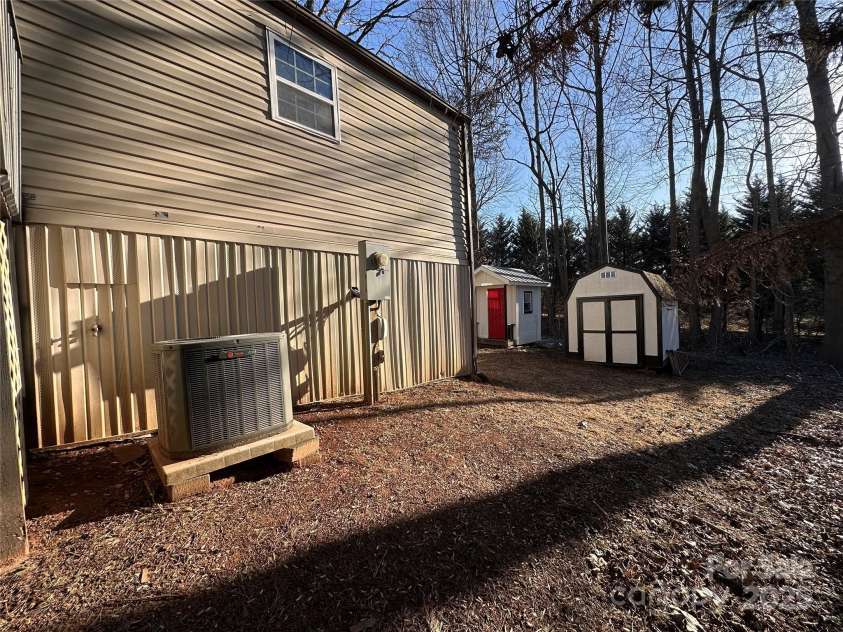 113 Highlander Street, Morganton, NC 28655.  MLS# CAR4220789, YatesRealty ID 3211. 