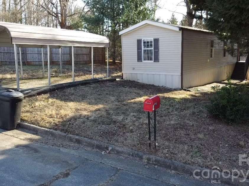 113 Highlander Street, Morganton, NC 28655.  MLS# CAR4220789, YatesRealty ID 3211. 