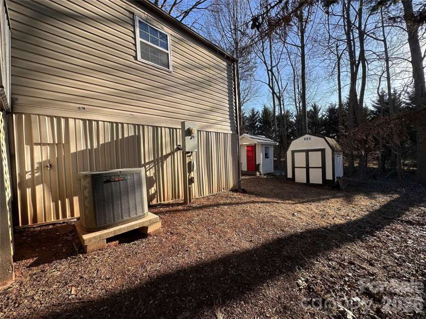 113 Highlander Street, Morganton, NC 28655.  MLS# CAR4220789, YatesRealty ID 3211. 