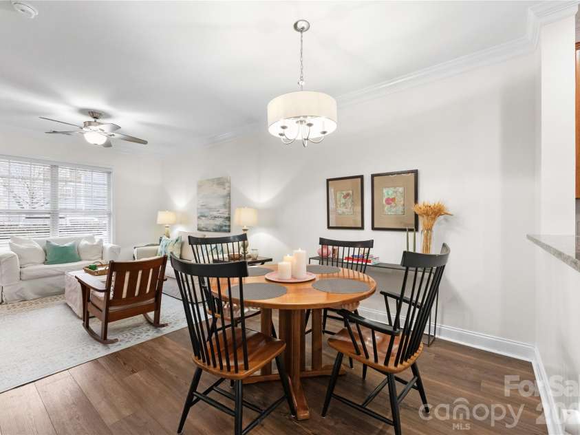 237 Hurston Circle, Charlotte, NC 28208.  MLS# CAR4338505, YatesRealty ID 3211. 