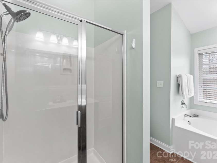 237 Hurston Circle, Charlotte, NC 28208.  MLS# CAR4338505, YatesRealty ID 3211. 