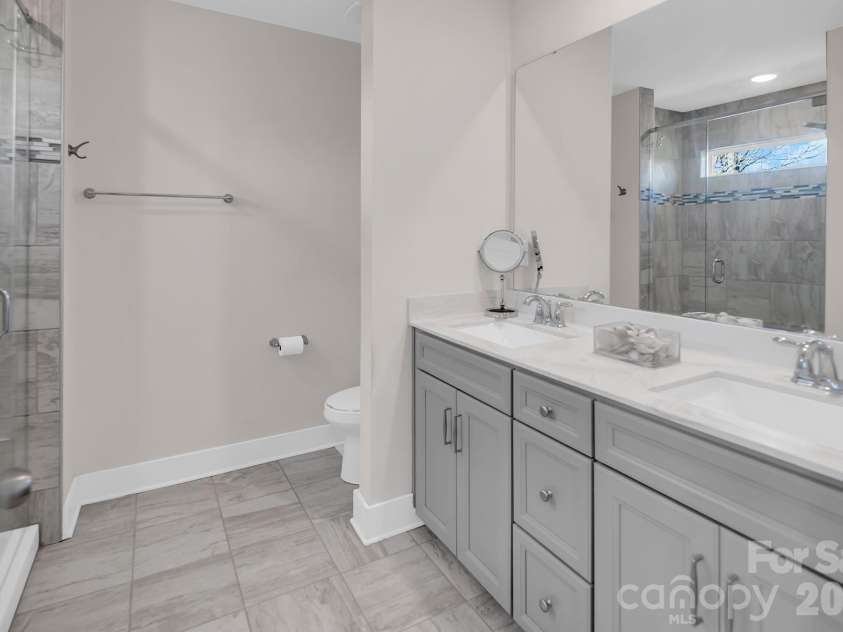 2206 Bexar Trail, Matthews, NC 28105.  MLS# CAR4344718, YatesRealty ID 32110. 