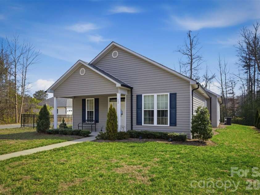 152 Eagles Landing, Morganton, NC 28655.  MLS# CAR4380510, YatesRealty ID 32111. 