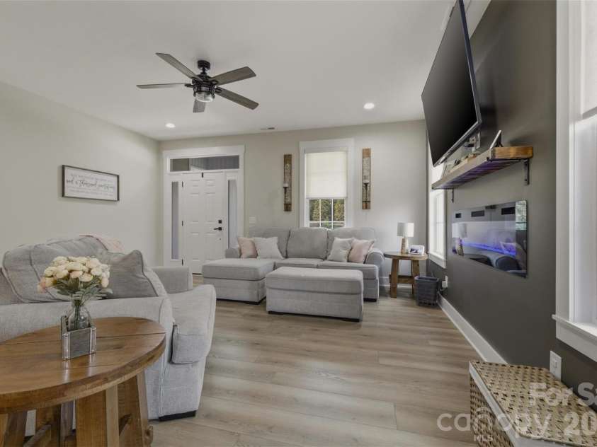 152 Eagles Landing, Morganton, NC 28655.  MLS# CAR4380510, YatesRealty ID 32111. 