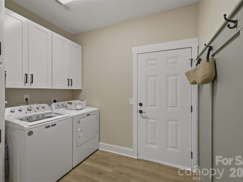 152 Eagles Landing, Morganton, NC 28655.  MLS# CAR4380510, YatesRealty ID 32111. 