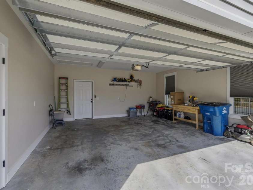 152 Eagles Landing, Morganton, NC 28655.  MLS# CAR4380510, YatesRealty ID 32111. 