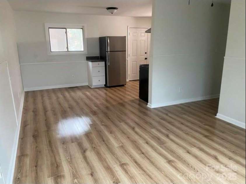 4718 Woodstone Drive, Charlotte, NC 28269.  MLS# CAR4286639, YatesRealty ID 32111. 