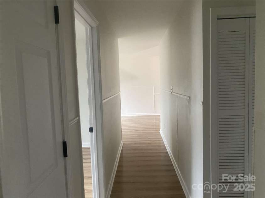 4718 Woodstone Drive, Charlotte, NC 28269.  MLS# CAR4286639, YatesRealty ID 32111. 