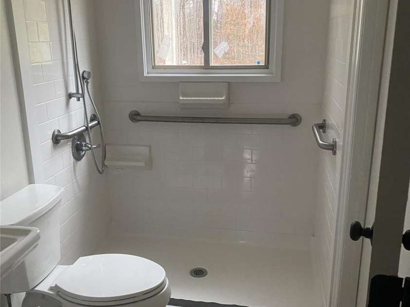 4718 Woodstone Drive, Charlotte, NC 28269.  MLS# CAR4286639, YatesRealty ID 32111. 