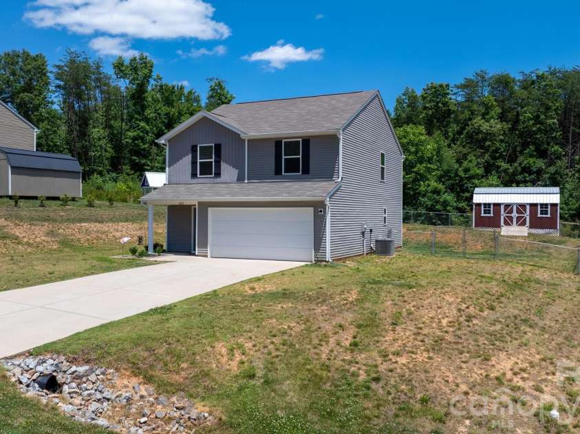 1262 Reid Court, Lenoir, NC 28645.  MLS# CAR4394118, YatesRealty ID 32113. 