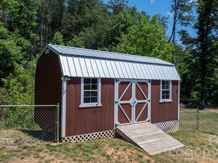 1262 Reid Court, Lenoir, NC 28645.  MLS# CAR4394118, YatesRealty ID 32113. 