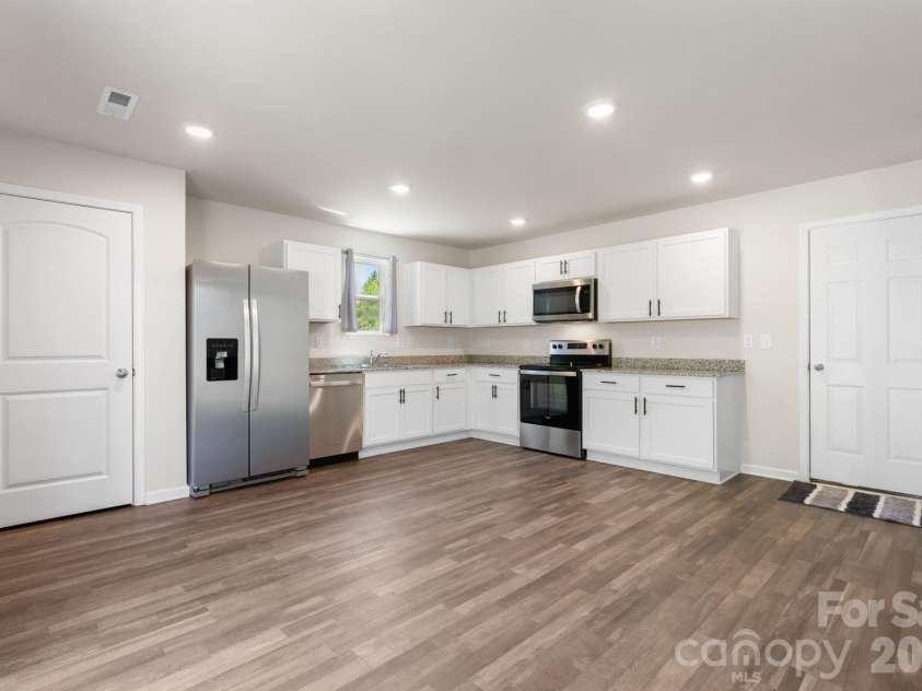 1262 Reid Court, Lenoir, NC 28645.  MLS# CAR4394118, YatesRealty ID 32113. 