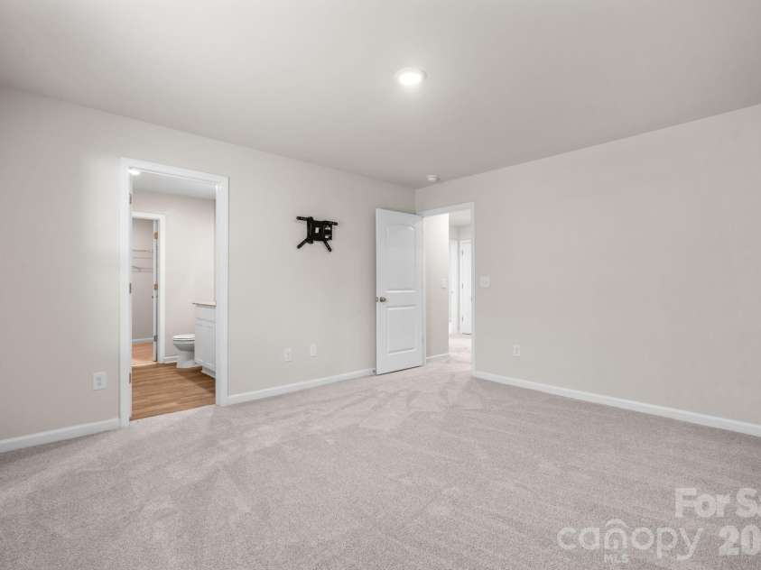 1262 Reid Court, Lenoir, NC 28645.  MLS# CAR4394118, YatesRealty ID 32113. 