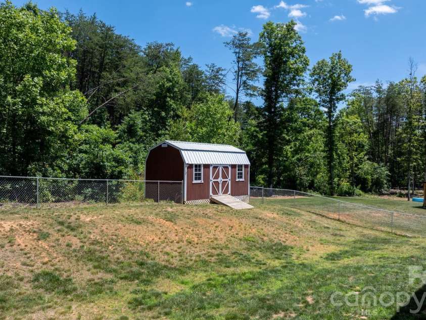 1262 Reid Court, Lenoir, NC 28645.  MLS# CAR4394118, YatesRealty ID 32113. 