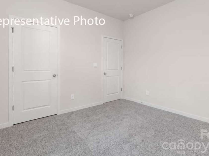 620 17th Avenue Drive, Hickory, NC 28601.  MLS# CAR4395377, YatesRealty ID 32115. 