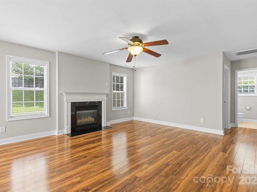 9752 Waltham Court, Charlotte, NC 28269.  MLS# CAR4279904, YatesRealty ID 32115. 