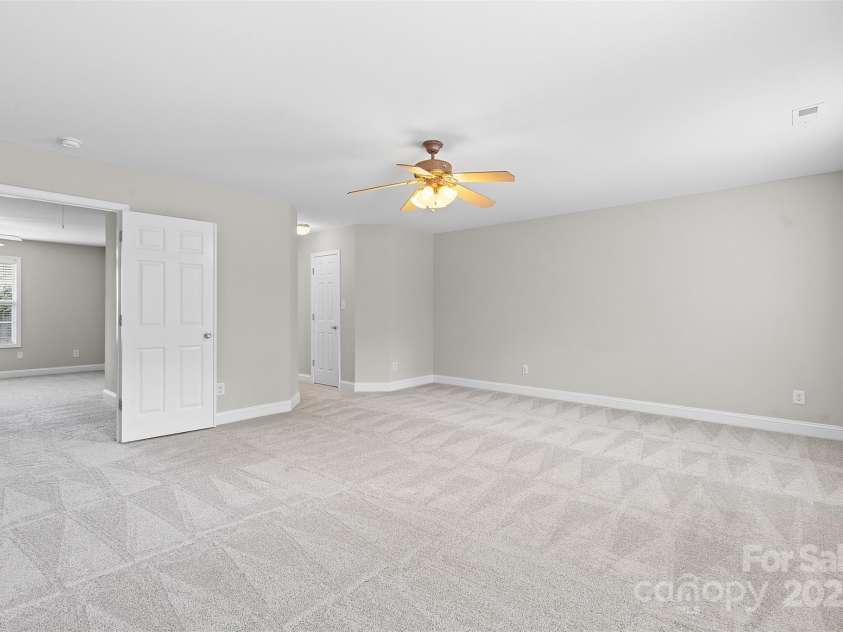 9752 Waltham Court, Charlotte, NC 28269.  MLS# CAR4279904, YatesRealty ID 32115. 