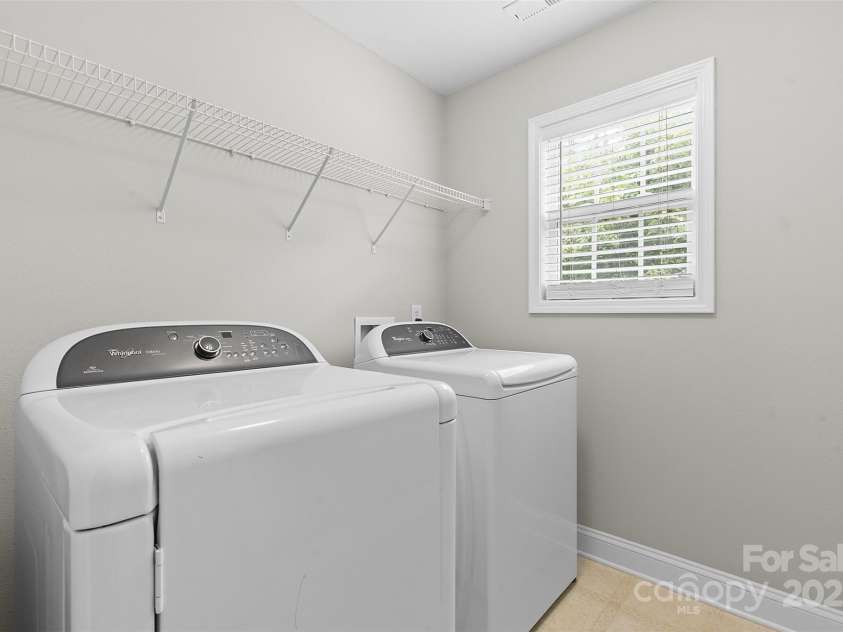 9752 Waltham Court, Charlotte, NC 28269.  MLS# CAR4279904, YatesRealty ID 32115. 