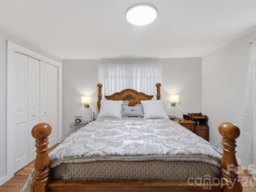 32 Highland Avenue, Granite Falls, NC 28630.  MLS# CAR4395467, YatesRealty ID 32116. 