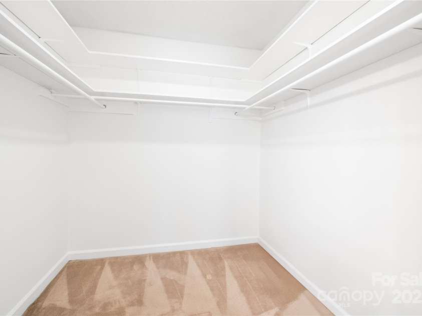 1928 Providence Road, Charlotte, NC 28211.  MLS# CAR4271253, YatesRealty ID 32117. 