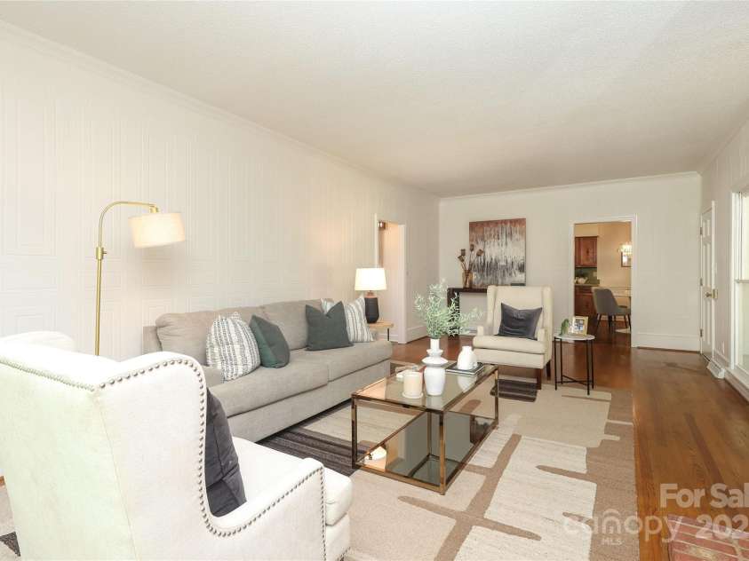 1928 Providence Road, Charlotte, NC 28211.  MLS# CAR4271253, YatesRealty ID 32117. Family room with fireplace