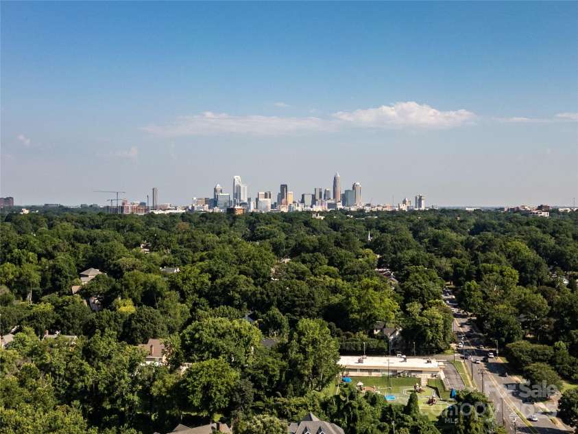 1928 Providence Road, Charlotte, NC 28211.  MLS# CAR4271253, YatesRealty ID 32117. Uptown Charlotte